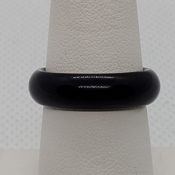 Black Stone Ring  - Picture 1 of 7